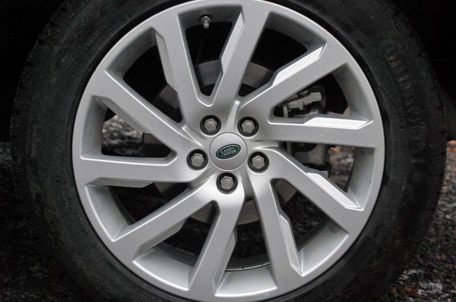  Land Rover LR2 2013 года  (фото 34 из 56)